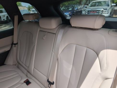 Used 2019 BMW X5 xDrive40i w/ Premium Package 2 AWD/4WD image 19