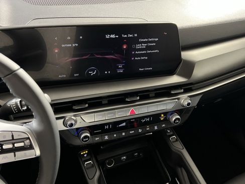New 2025 Kia Telluride S image 19