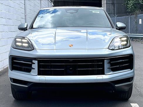 Used 2026 Porsche Cayenne Coupe AWD/4WD image 22