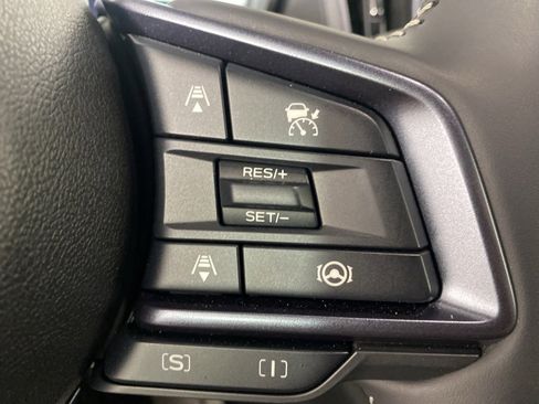 Certified 2025 Subaru Forester Limited image 19