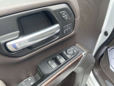 Used 2019 GMC Sierra 1500 SLT image 15