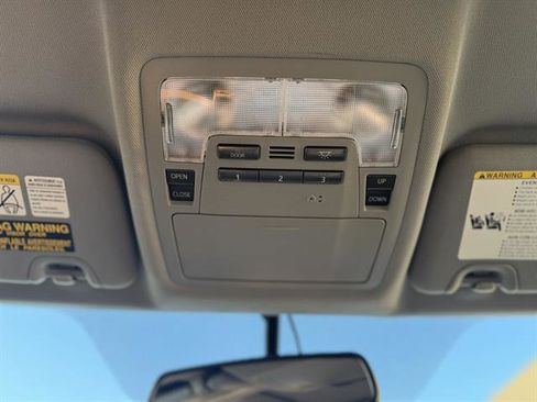 Used 2015 Toyota Highlander XLE image 14