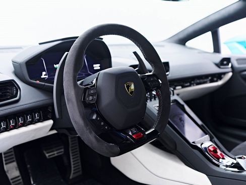 Used 2023 Lamborghini Huracan EVO image 49