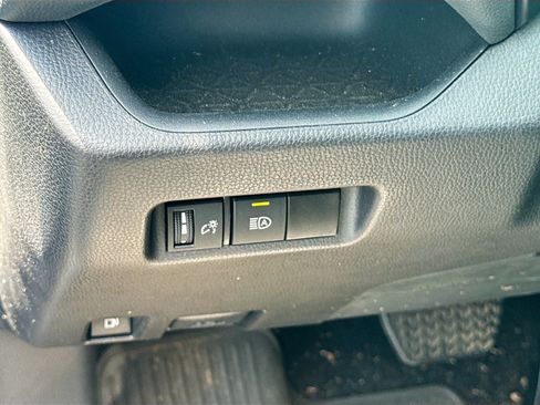 Used 2024 Toyota RAV4 XLE AWD/4WD image 10