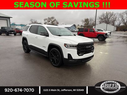 Used 2023 GMC Acadia SLE w/ Driver Convenience Package