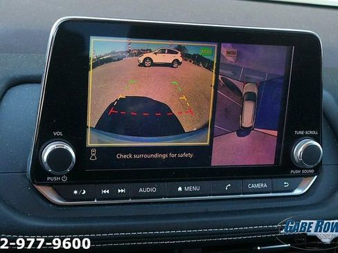 Used 2021 Nissan Rogue SV image 25