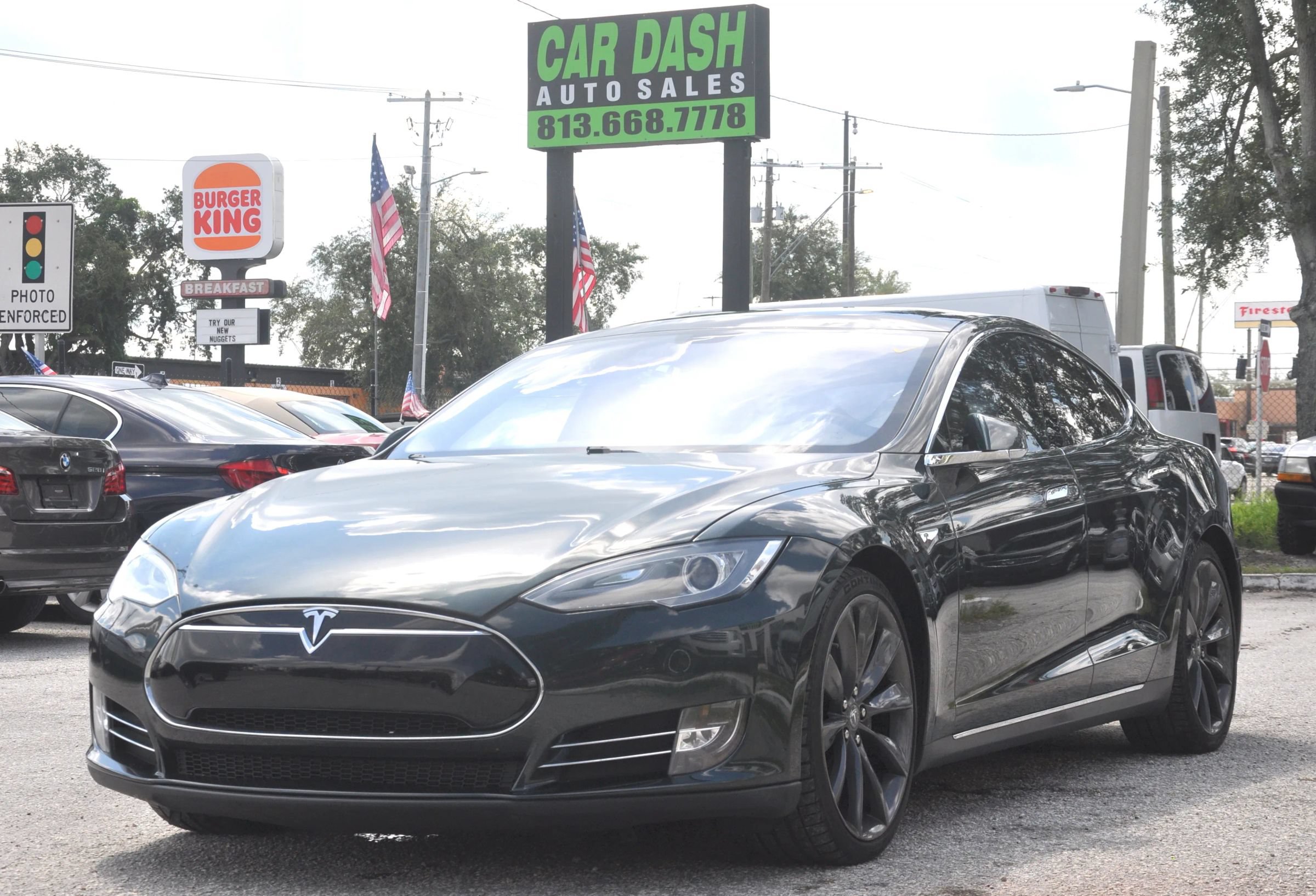 Used 2014 Tesla Model S 85 RWD image 1