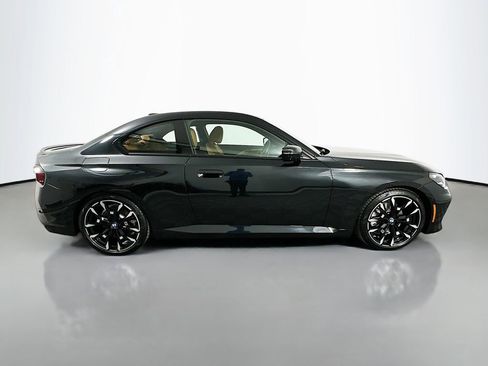 Used 2025 BMW 230i Coupe w/ M Sport Package RWD image 4