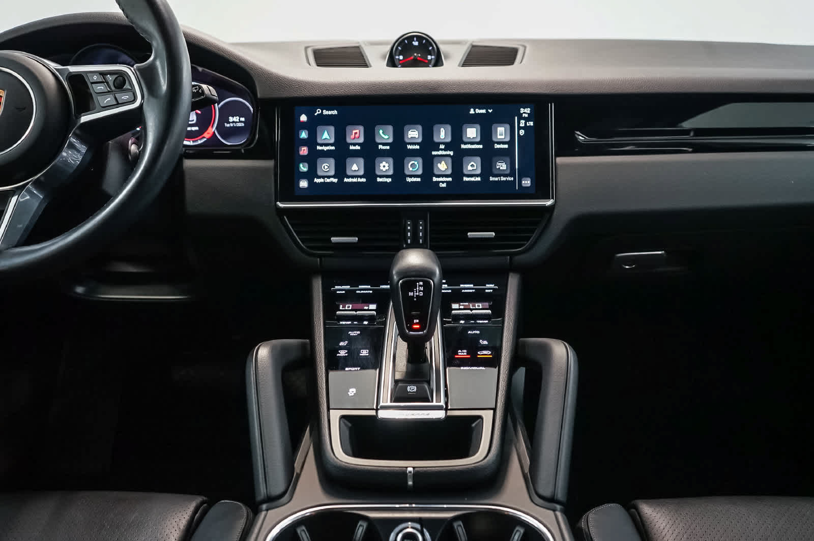 Certified 2023 Porsche Cayenne AWD/4WD image 19