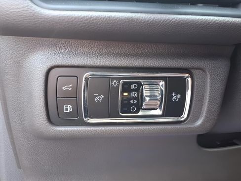 Used 2024 Lincoln Corsair Grand Touring w/ Equipment Group 301A image 17