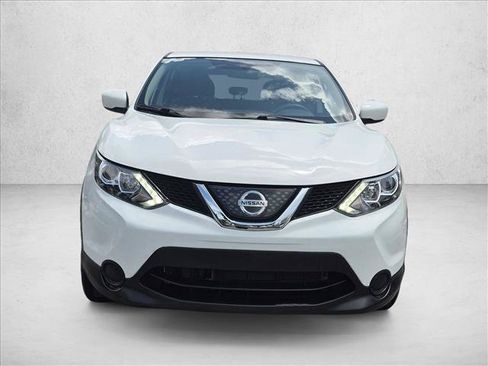 Used 2018 Nissan Rogue Sport S w/ S Appearance Package FWD image 2