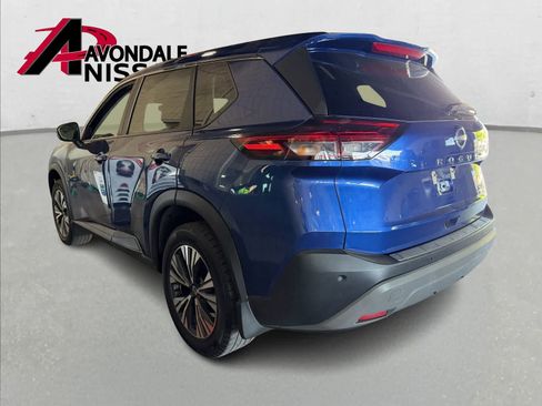 Certified 2022 Nissan Rogue SV image 3