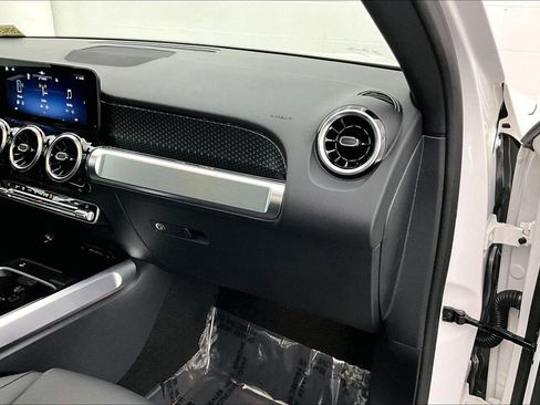 Used 2026 Mercedes-Benz GLB 250 image 19