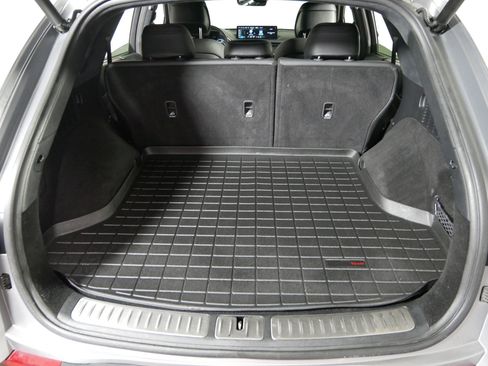 Used 2022 Genesis GV70 3.5T Sport w/ Sport Prestige Package image 18