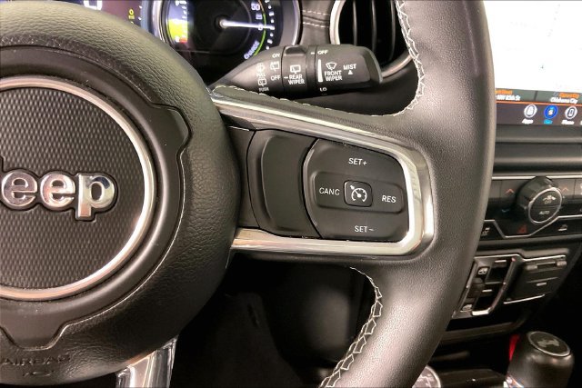 Used 2023 Jeep Wrangler Unlimited Sahara AWD/4WD image 11