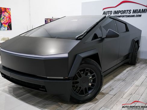 Used 2024 Tesla Cybertruck Cyberbeast AWD/4WD image 1