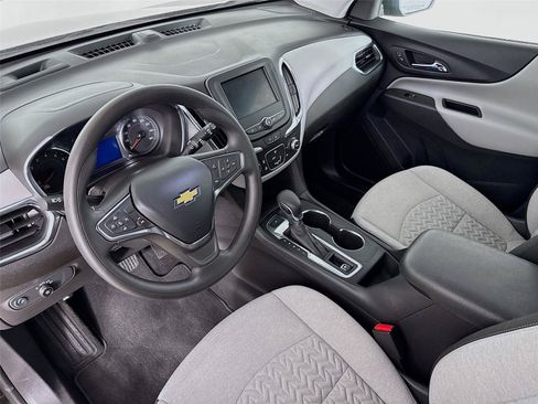 Used 2024 Chevrolet Equinox LS w/ LS Convenience Package AWD/4WD image 11
