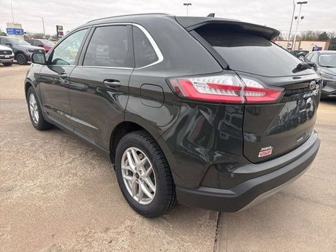 Used 2023 Ford Edge SEL w/ Convenience Package AWD/4WD image 4