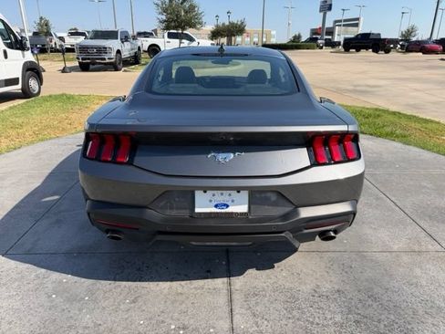 Used 2024 Ford Mustang Coupe RWD image 8