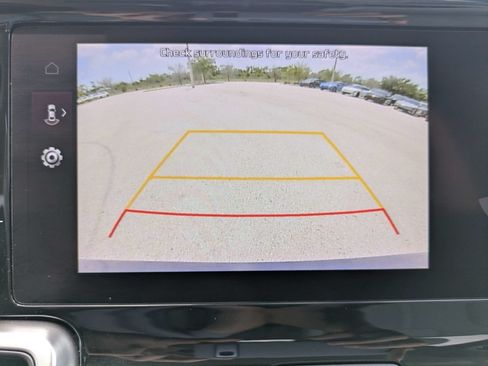 Certified 2023 Kia Sorento S FWD image 26