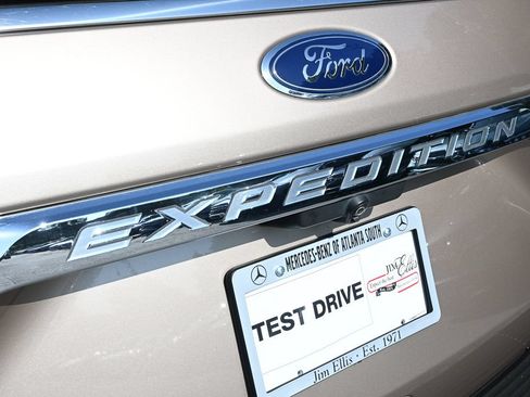 Used 2020 Ford Expedition XLT AWD/4WD image 21