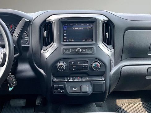 Used 2020 Chevrolet Silverado 1500 Custom Trail Boss w/ Custom Convenience Package AWD/4WD image 10