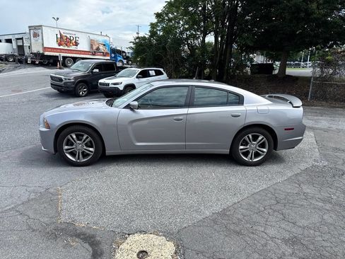Used 2014 Dodge Charger SXT Plus AWD/4WD image 2