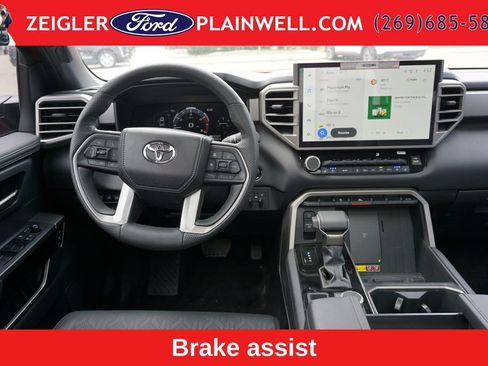 Used 2025 Toyota Tundra Limited AWD/4WD image 10