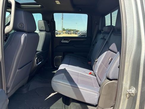Used 2024 Chevrolet Silverado 2500 High Country w/ Technology Package AWD/4WD image 16
