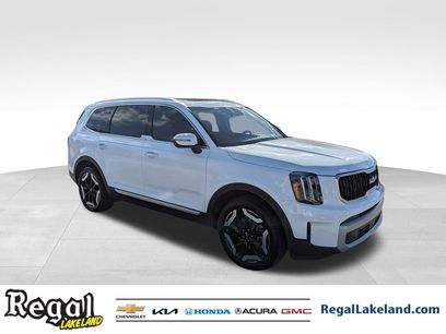 Used 2023 Kia Telluride EX w/ EX Captain's Chair Package