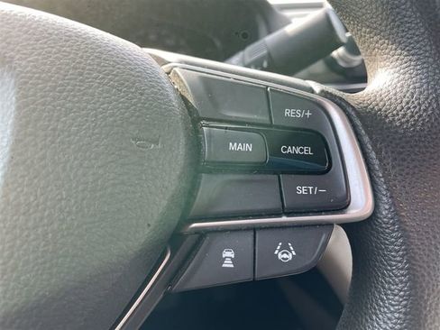 Used 2019 Honda Accord LX image 29