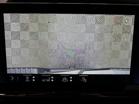 Used 2023 Chevrolet Silverado 1500 ZR2 w/ Technology Package image 21