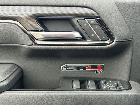 Used 2025 GMC Sierra 1500 AT4 w/ Technology Package image 23