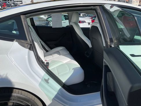 Used 2023 Tesla Model 3 Standard Range image 49