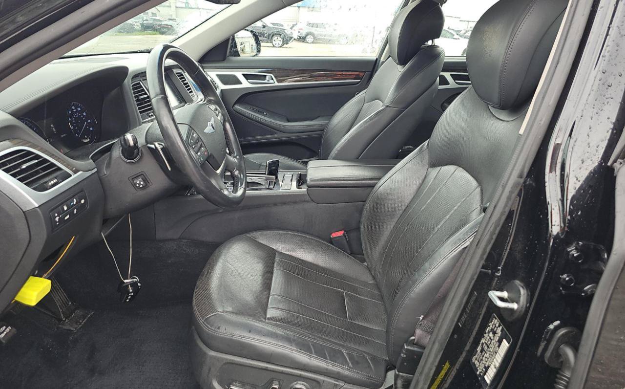Used 2015 Hyundai Genesis 3.8 w/ Option Group 02 RWD image 13