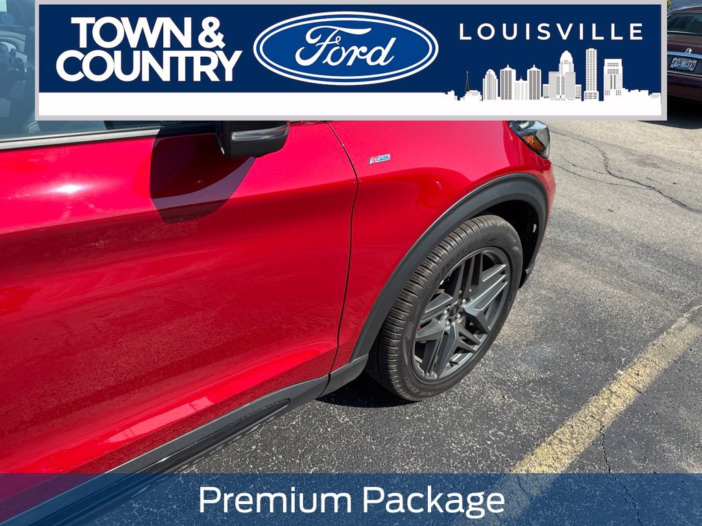 Used 2025 Ford Explorer ST-Line w/ Premium Package RWD image 9