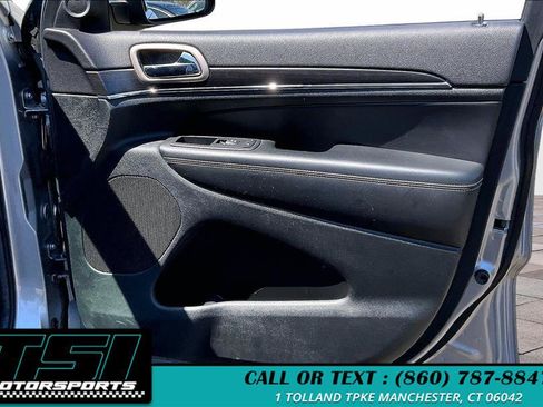 Used 2014 Jeep Grand Cherokee Limited AWD/4WD image 23