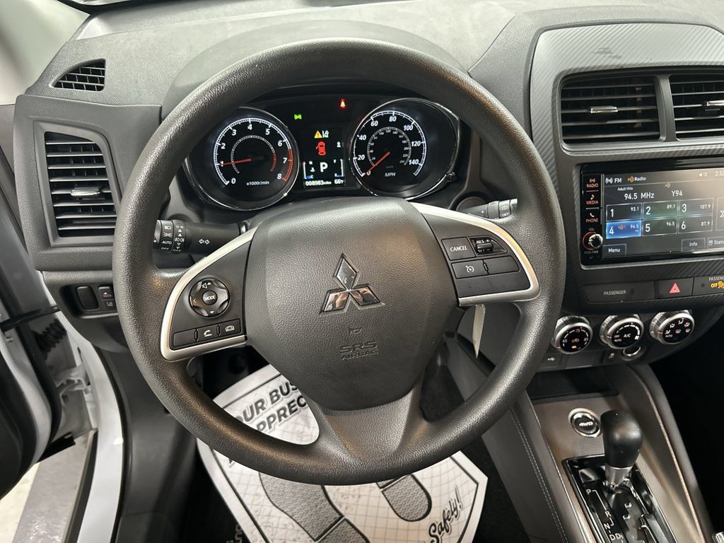 Used 2025 Mitsubishi Outlander Sport AWD image 4