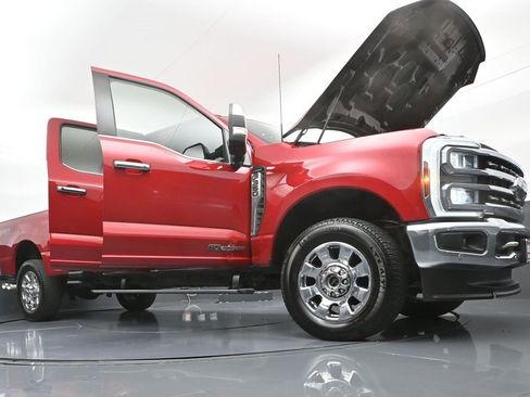 Used 2024 Ford F350 Lariat w/ Lariat Ultimate Package image 43