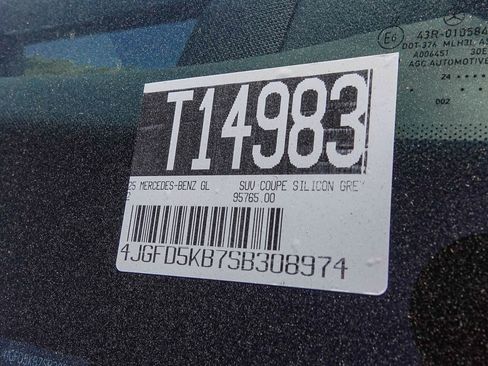 New 2025 Mercedes-Benz GLE 450 GLE 450 image 27