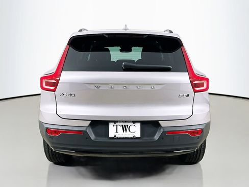 Used 2026 Volvo XC40 B5 Plus w/ Protection Package Premier AWD/4WD image 6