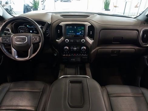 Used 2019 GMC Sierra 1500 Denali w/ Denali Ultimate Package AWD/4WD image 7