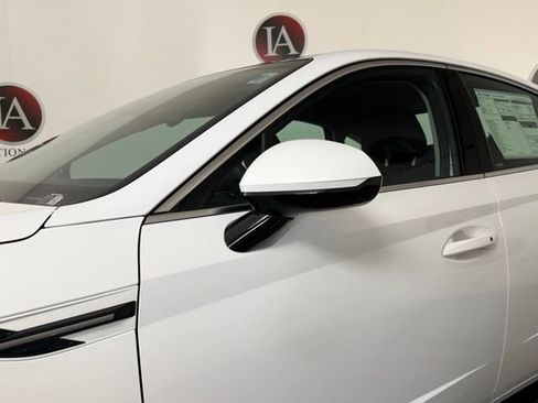 New 2026 Hyundai Sonata SEL FWD image 10