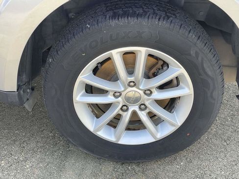 Used 2017 Dodge Journey SXT AWD/4WD image 9