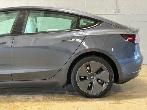 Used 2023 Tesla Model 3 Standard Range image 13