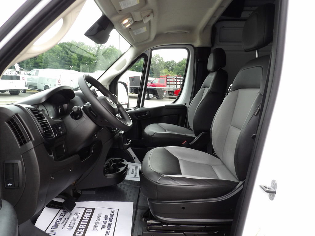 Used 2025 RAM ProMaster 3500 w/ Convenience Group FWD image 17