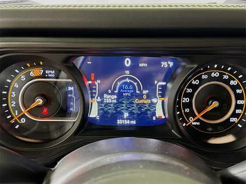 Used 2024 Jeep Wrangler Unlimited Rubicon image 10