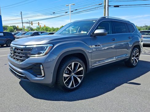 Used 2024 Volkswagen Atlas SEL Premium R-Line AWD/4WD image 3
