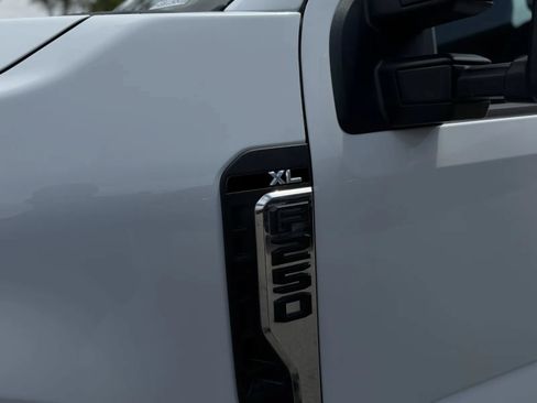 Used 2024 Ford F250 XL w/ FX4 Off-Road Package AWD/4WD image 42