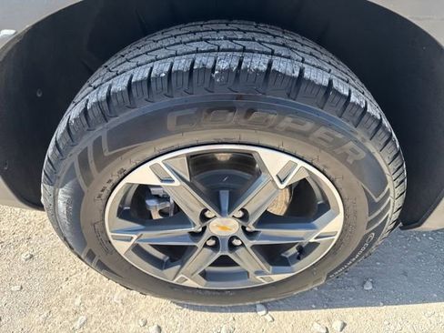 Used 2025 Chevrolet Blazer LT image 24